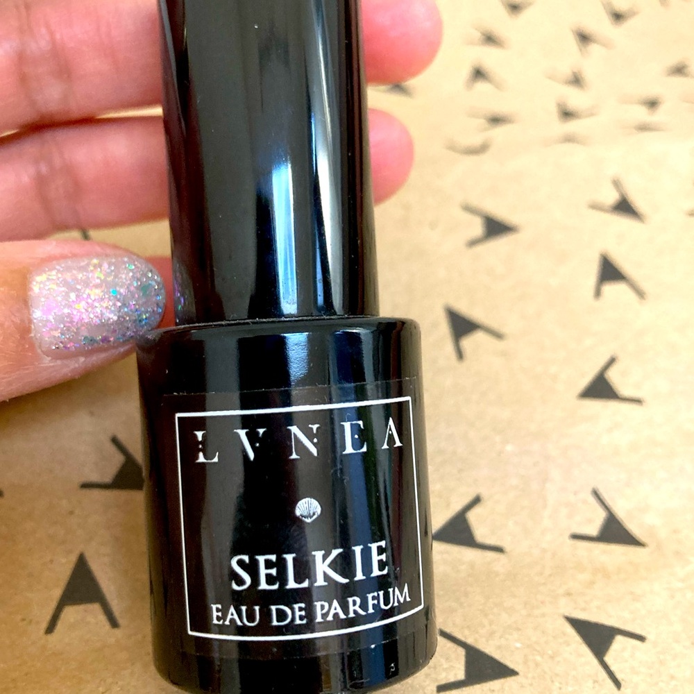 Lvnea Selkie Perfume 20% left